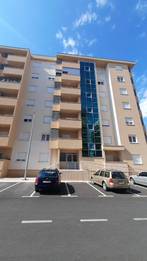Apartman Seka Apartment Podgorica Bagian luar foto
